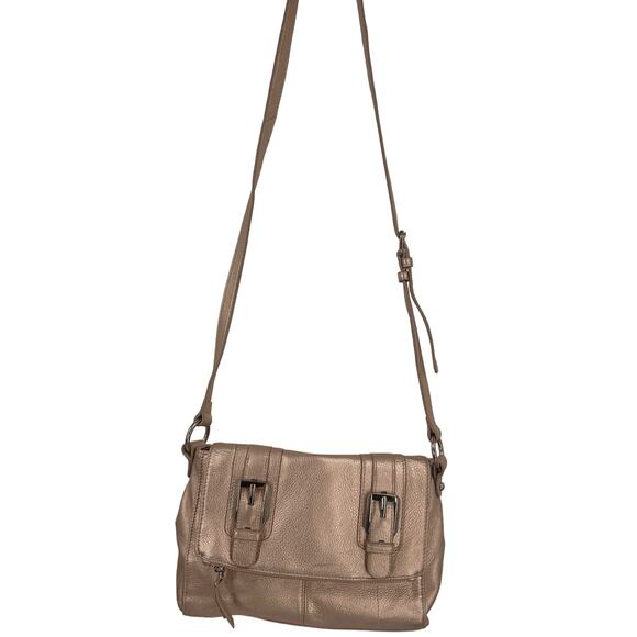 B. Makowsky Metallic Rose Gold Leather Crossbody Purse - Picture 1 of 15